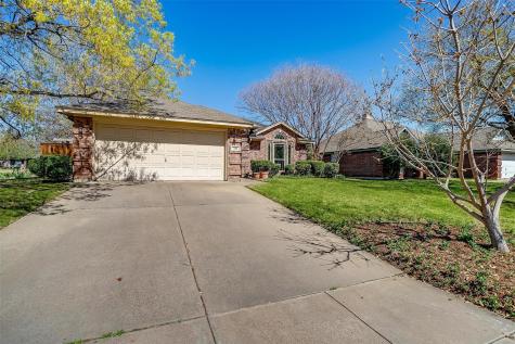 509 Bluebonnet Drive Burleson TX 76028