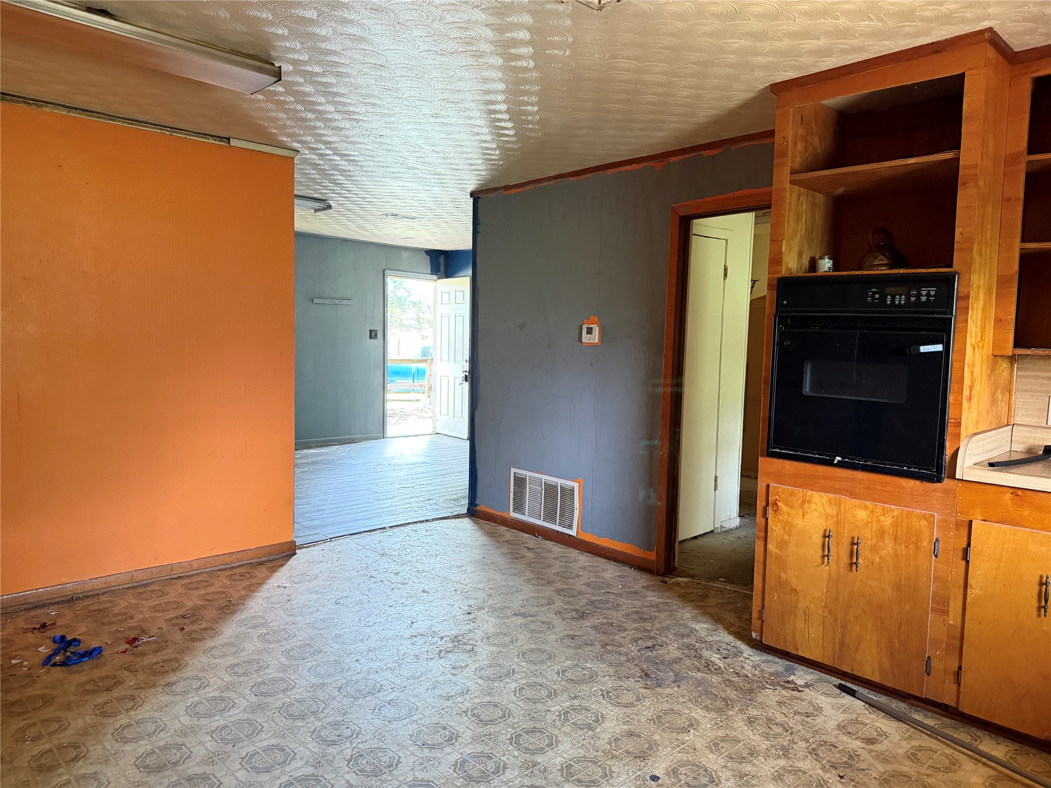 2118 County Road 4110 Pittsburg TX 75686
