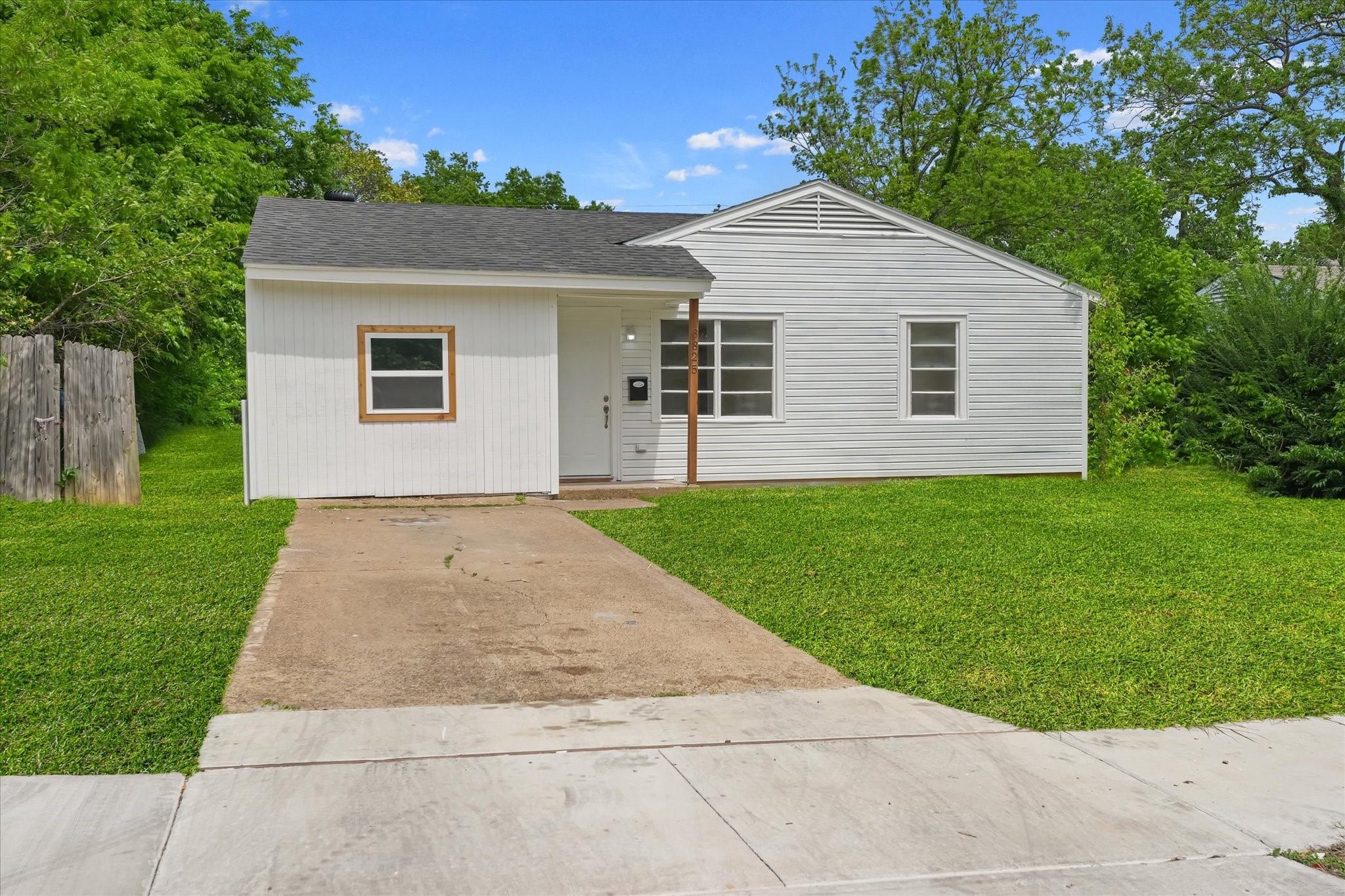 3835 Lovingood Drive Dallas TX 75241