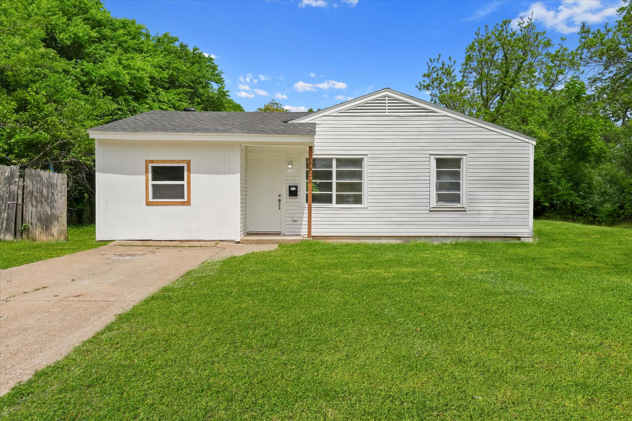 3835 Lovingood Drive Dallas TX 75241