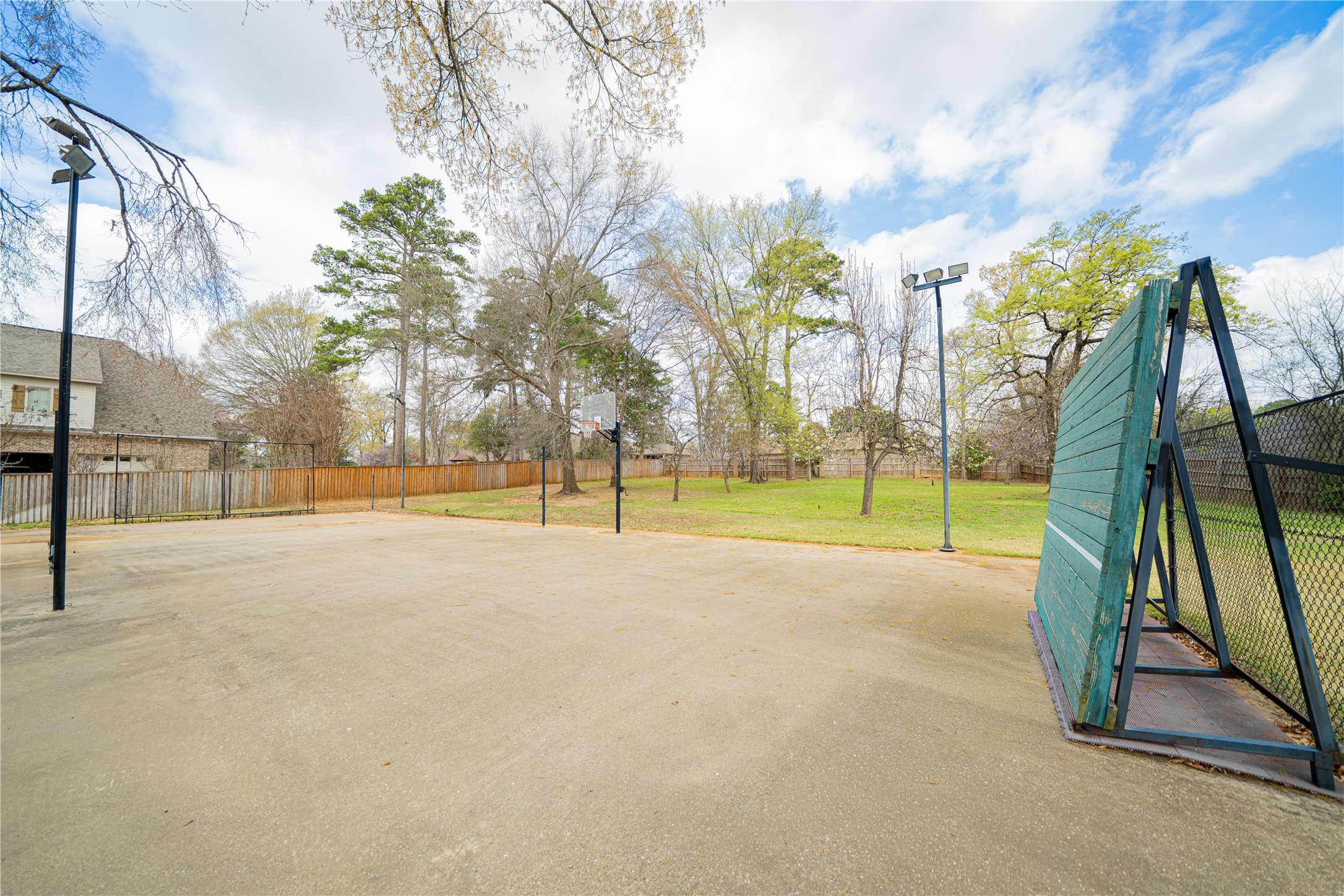 3 Lakeside Longview TX 75604