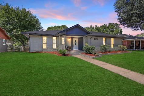 2715 Groveridge Drive Dallas TX 75227
