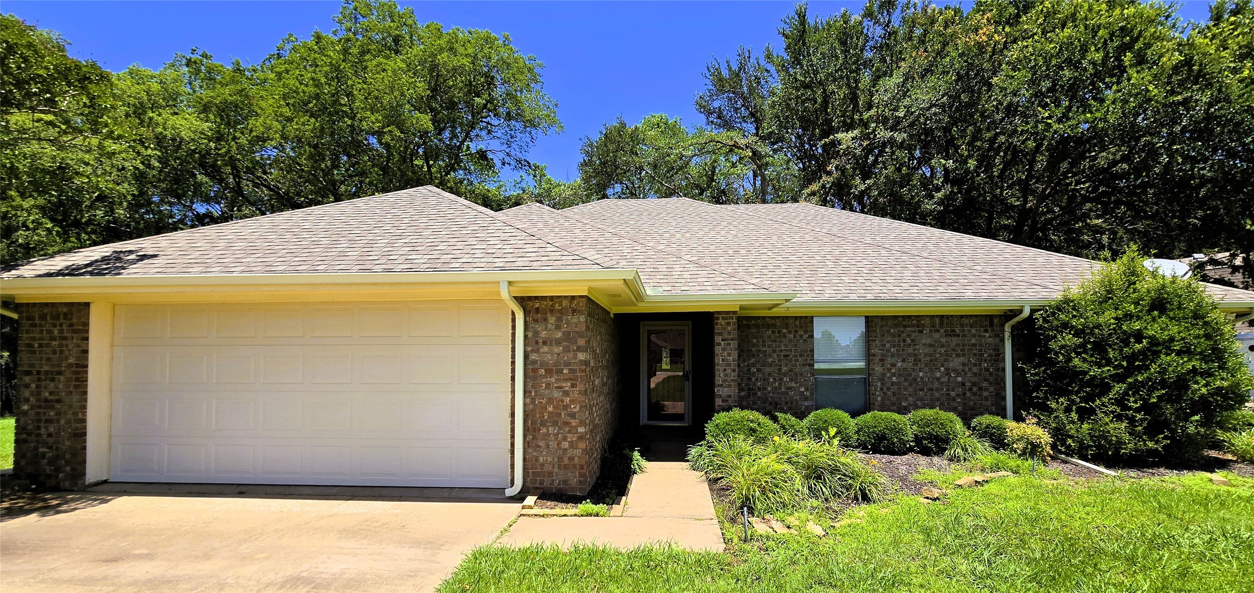 170 N Meadowbrook Drive Pottsboro TX 75076