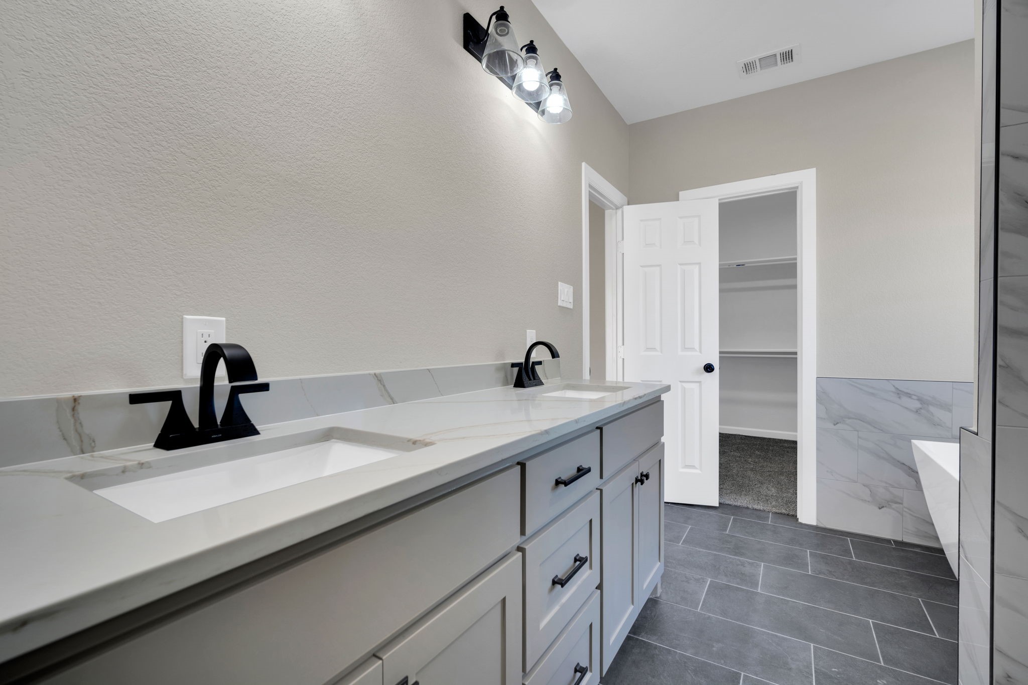 401 Poplar Street Italy TX 76651