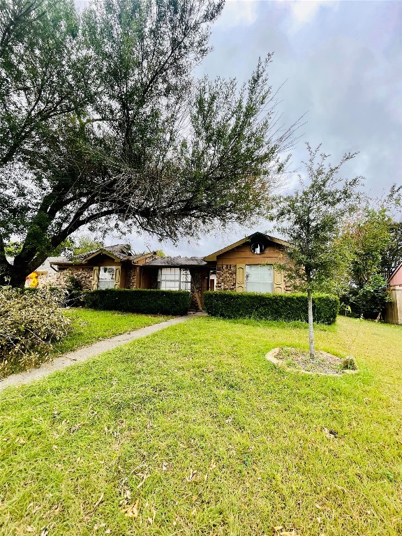 1210 High Country Drive Garland TX 75041