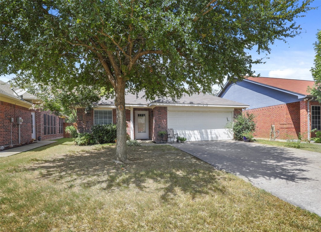432 Oak Street Burleson TX 76028