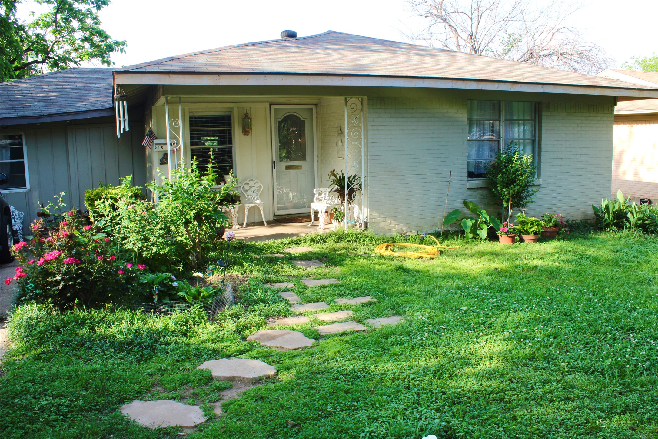 215 E 15th Street Irving TX 75060