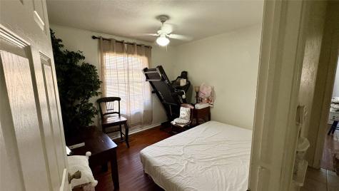 215 E 15th Street Irving TX 75060