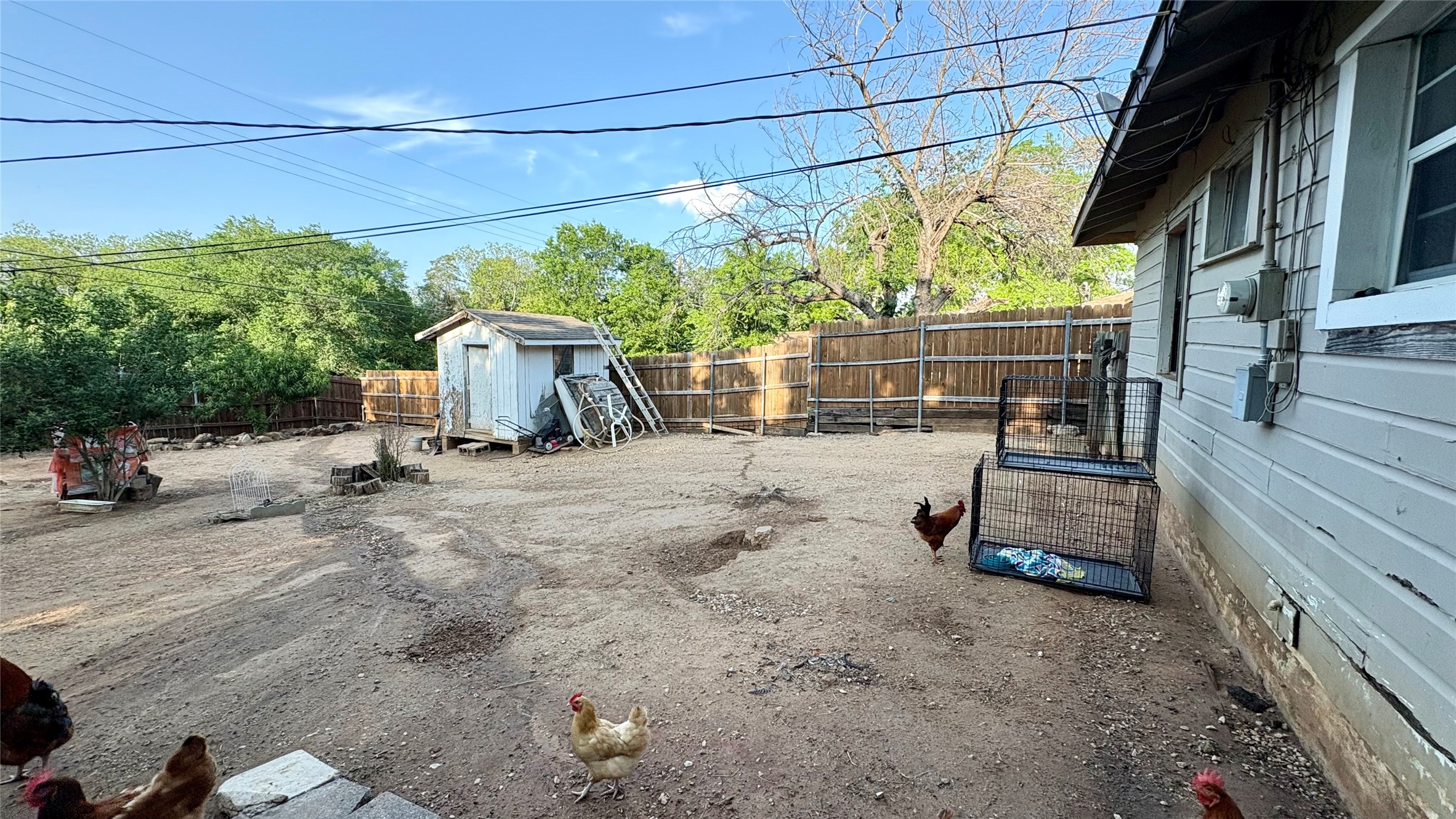 215 E 15th Street Irving TX 75060