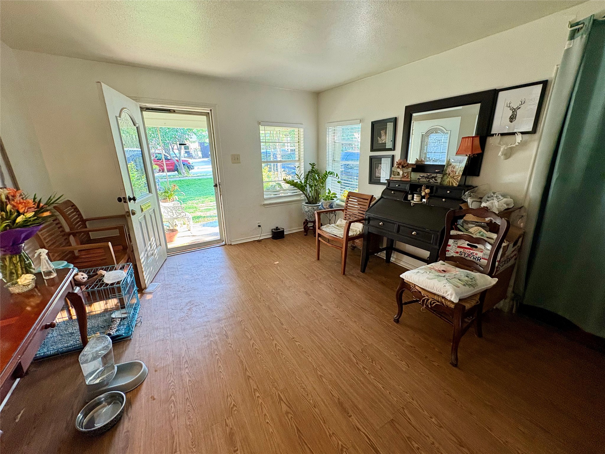 215 E 15th Street Irving TX 75060