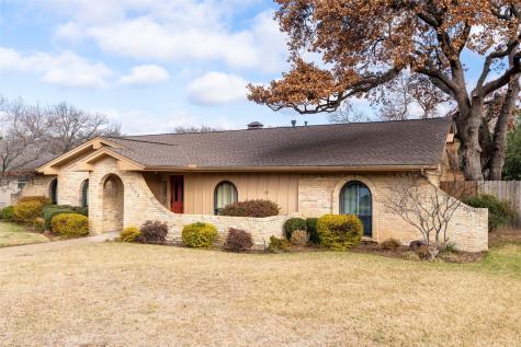 2405 Perryland Drive Arlington TX 76013