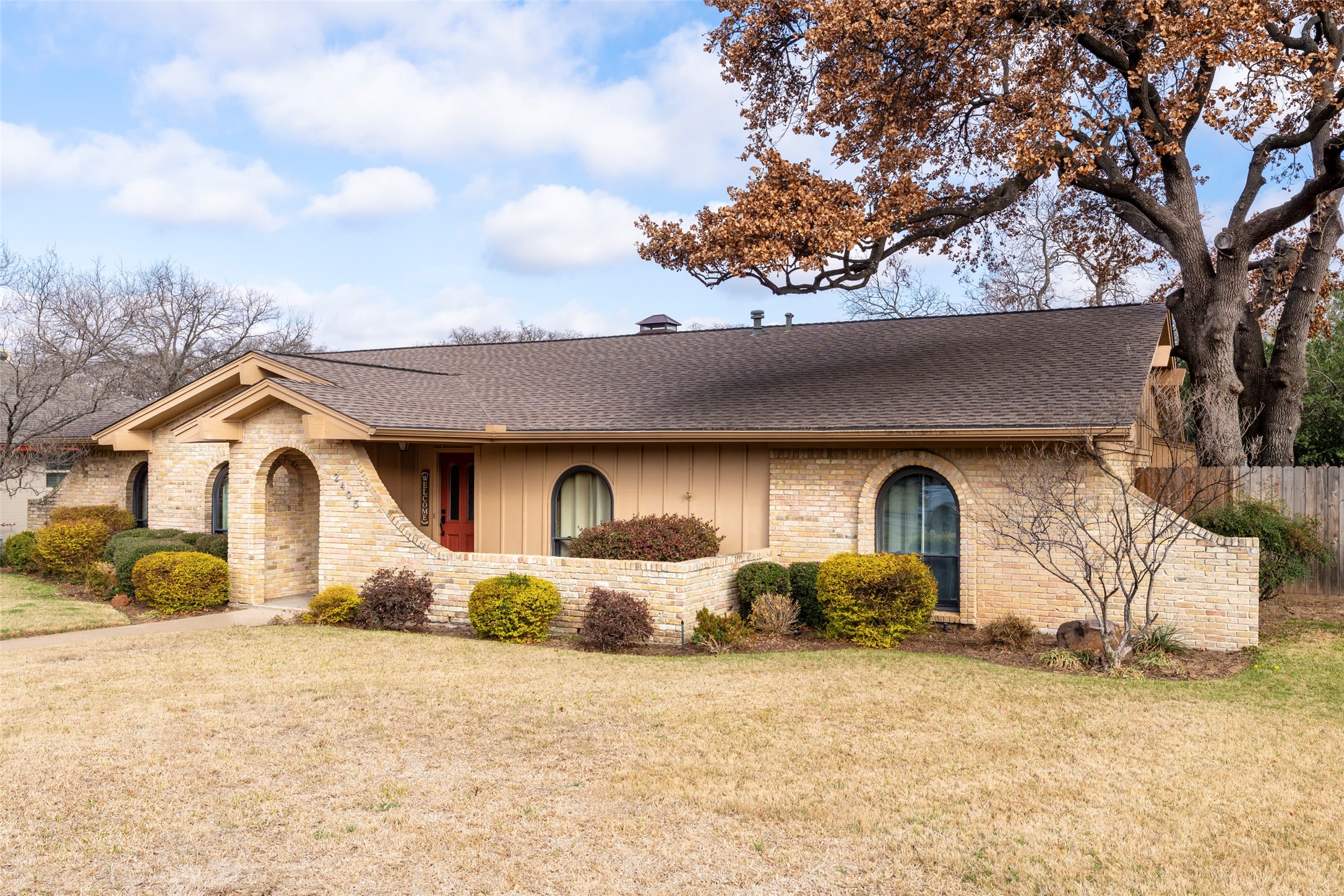 2405 Perryland Drive Arlington TX 76013