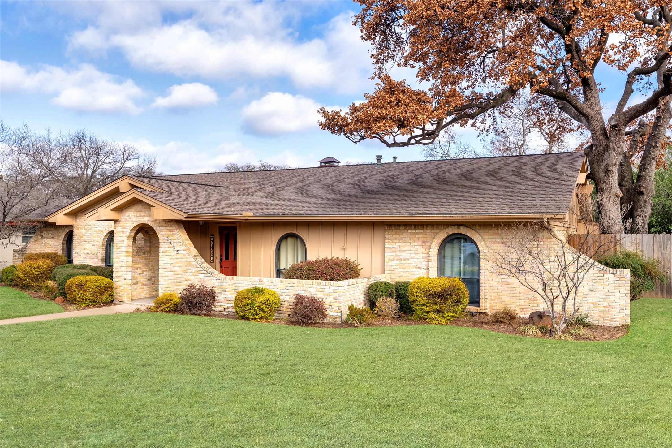 2405 Perryland Drive Arlington TX 76013