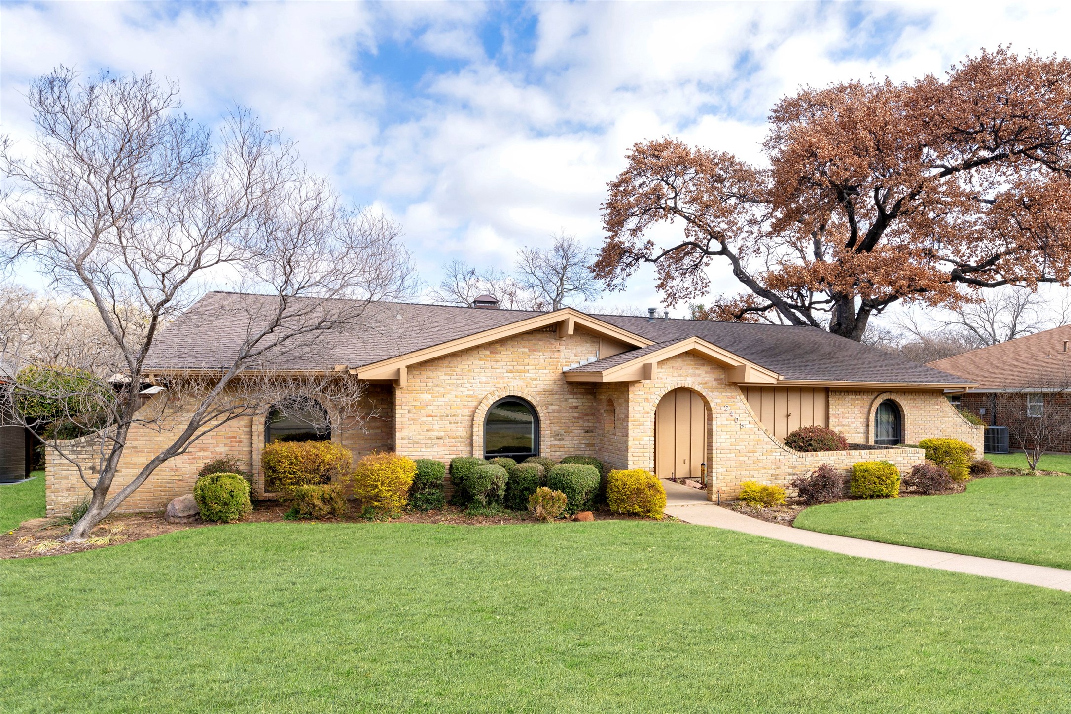 2405 Perryland Drive Arlington TX 76013