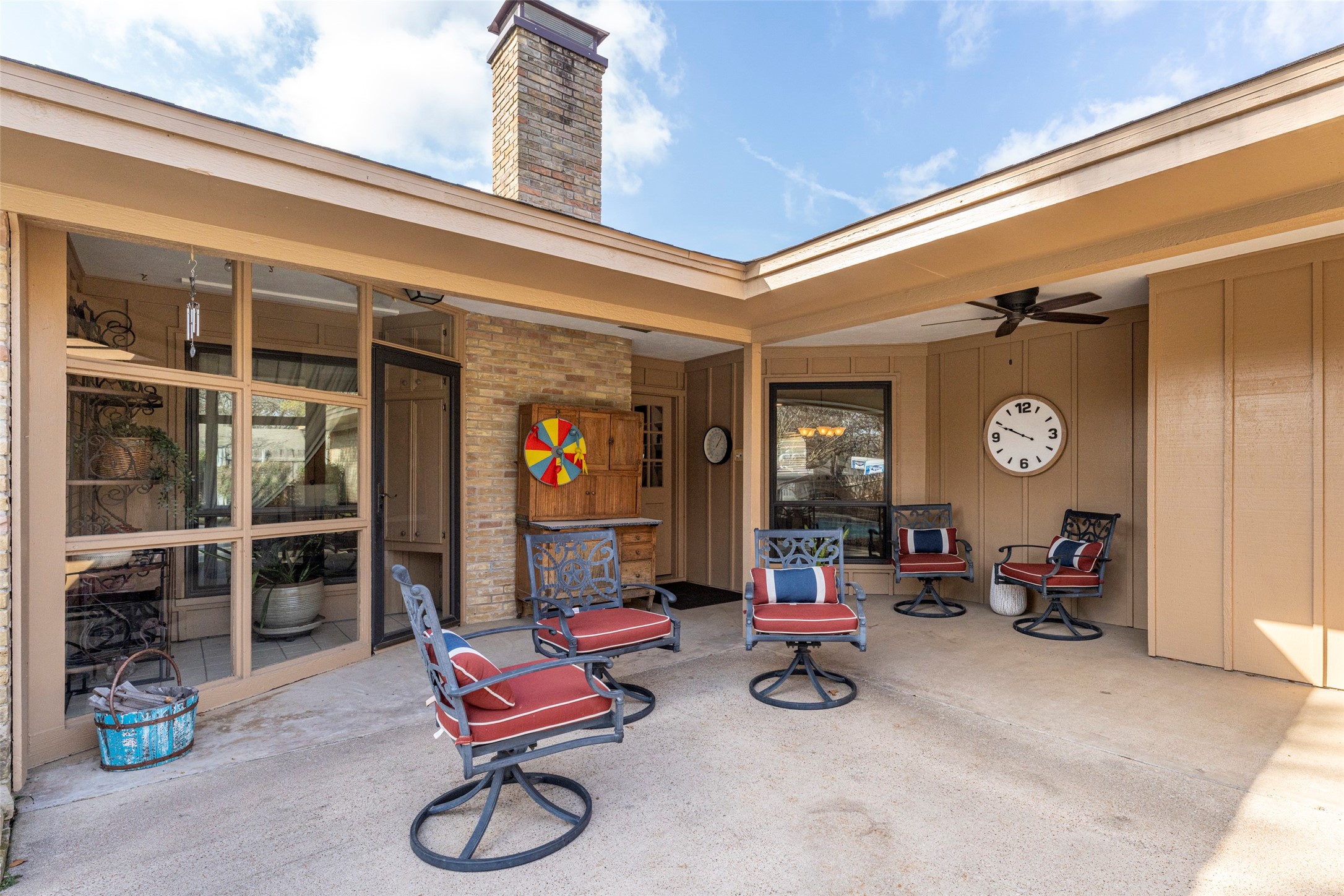 2405 Perryland Drive Arlington TX 76013
