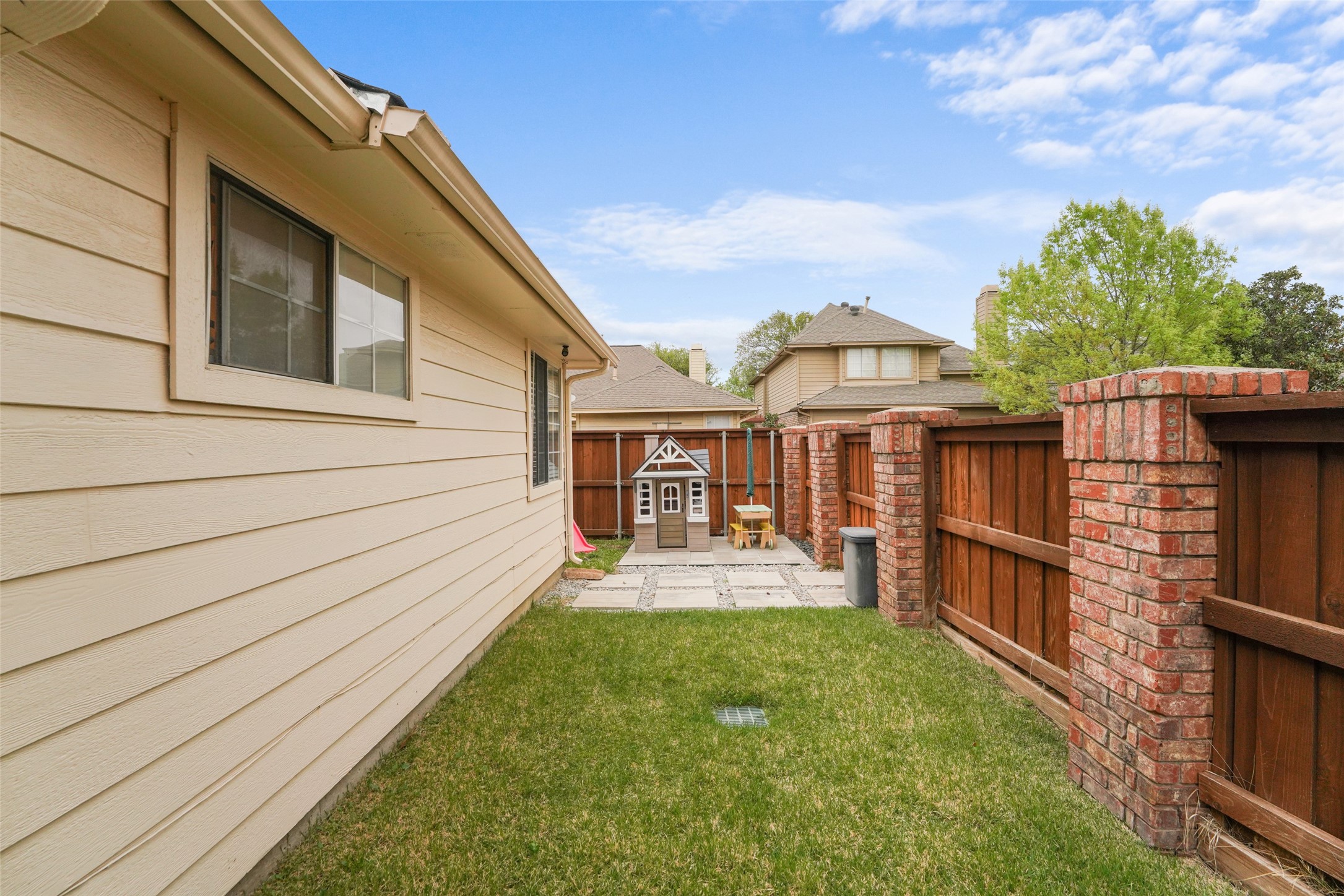 411 Red River Trail Irving TX 75063