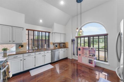 411 Red River Trail Irving TX 75063
