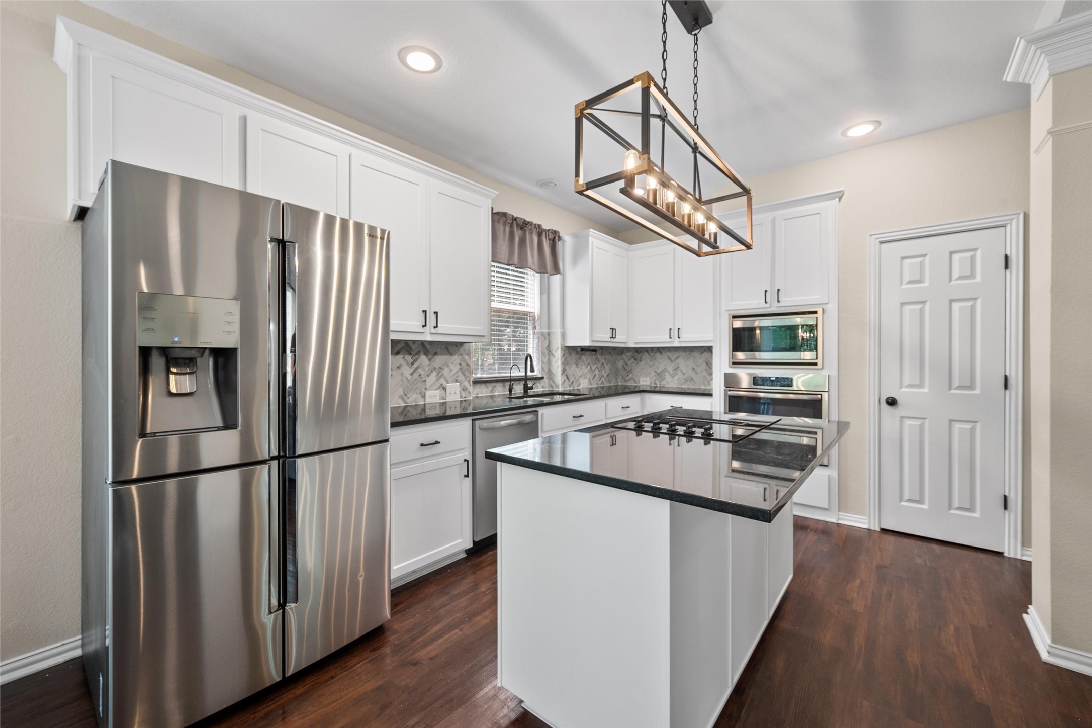 2014 Marie Weldon Lane Arlington TX 76001