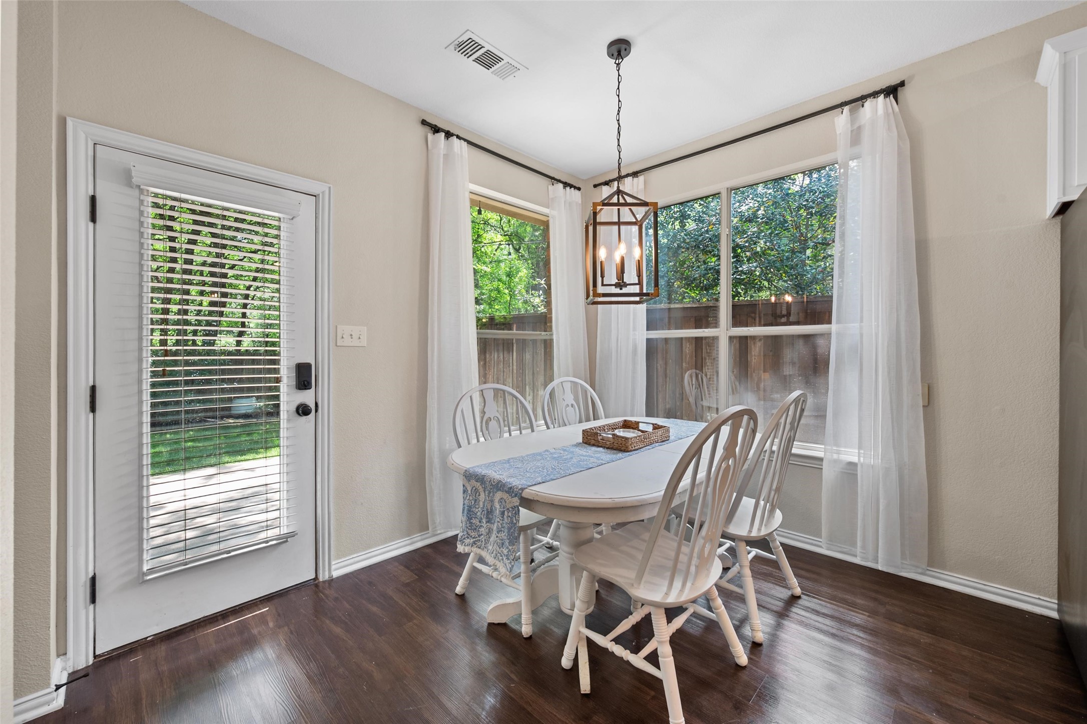 2014 Marie Weldon Lane Arlington TX 76001