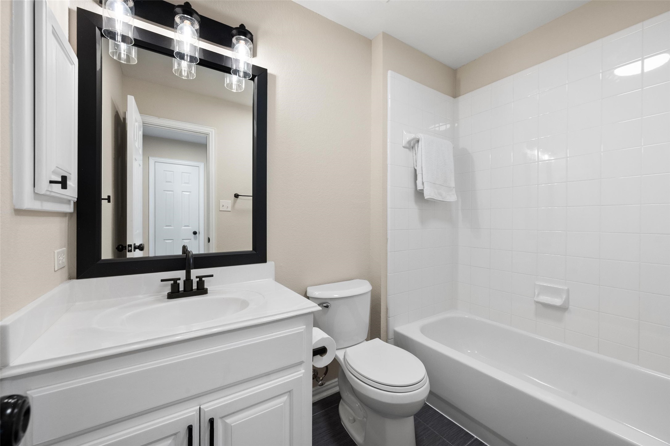 2014 Marie Weldon Lane Arlington TX 76001