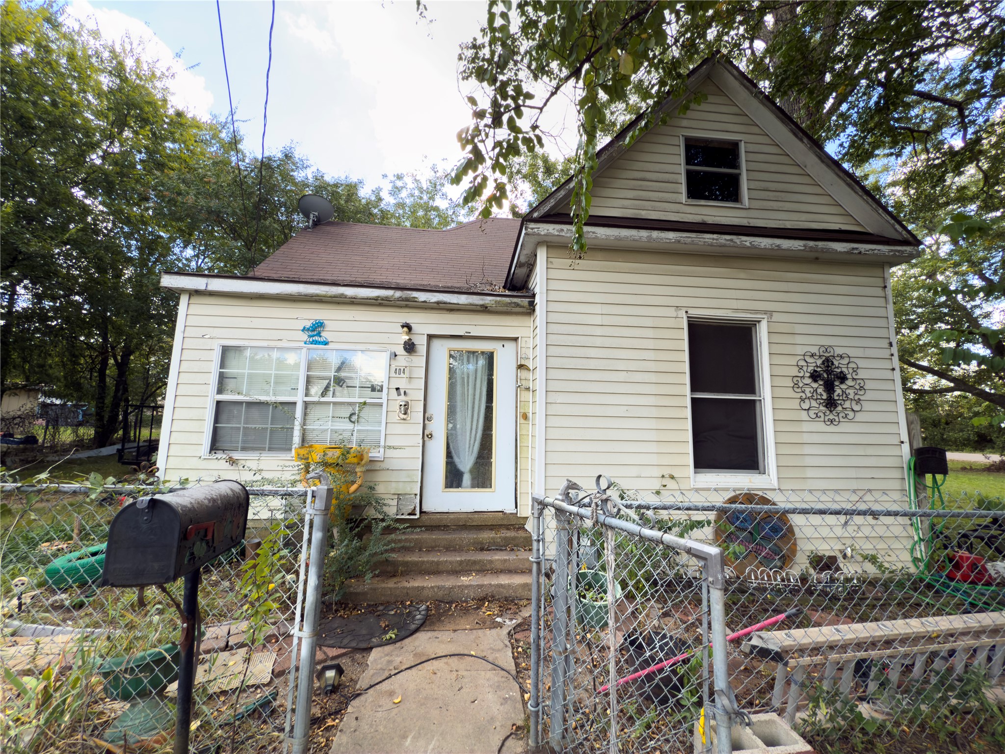 404 E Orange Street Sherman TX 75090