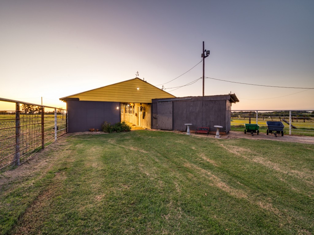 3800 Drive Griffin Road Cross Roads TX 76227
