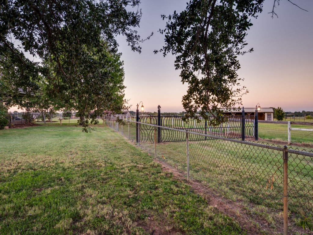 3800 Drive Griffin Road Cross Roads TX 76227