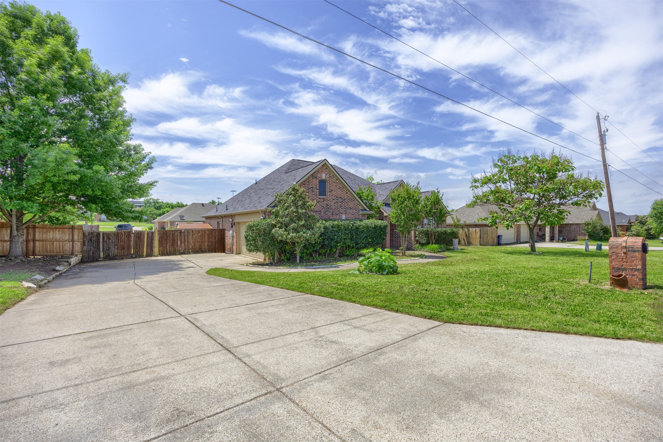 501 Tiger Lane Gunter TX 75058