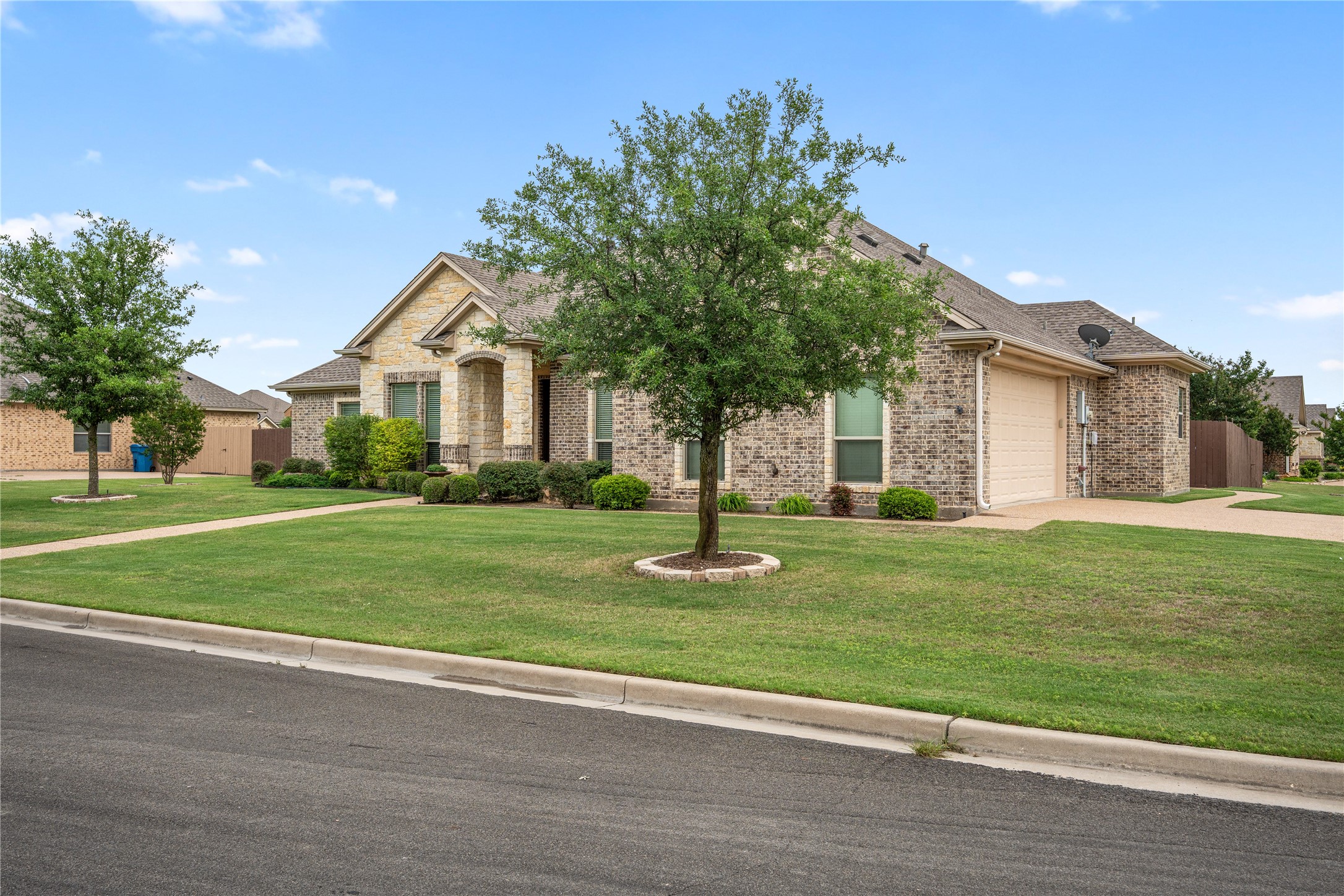 283 Briarleaf Circle Hewitt TX 76643