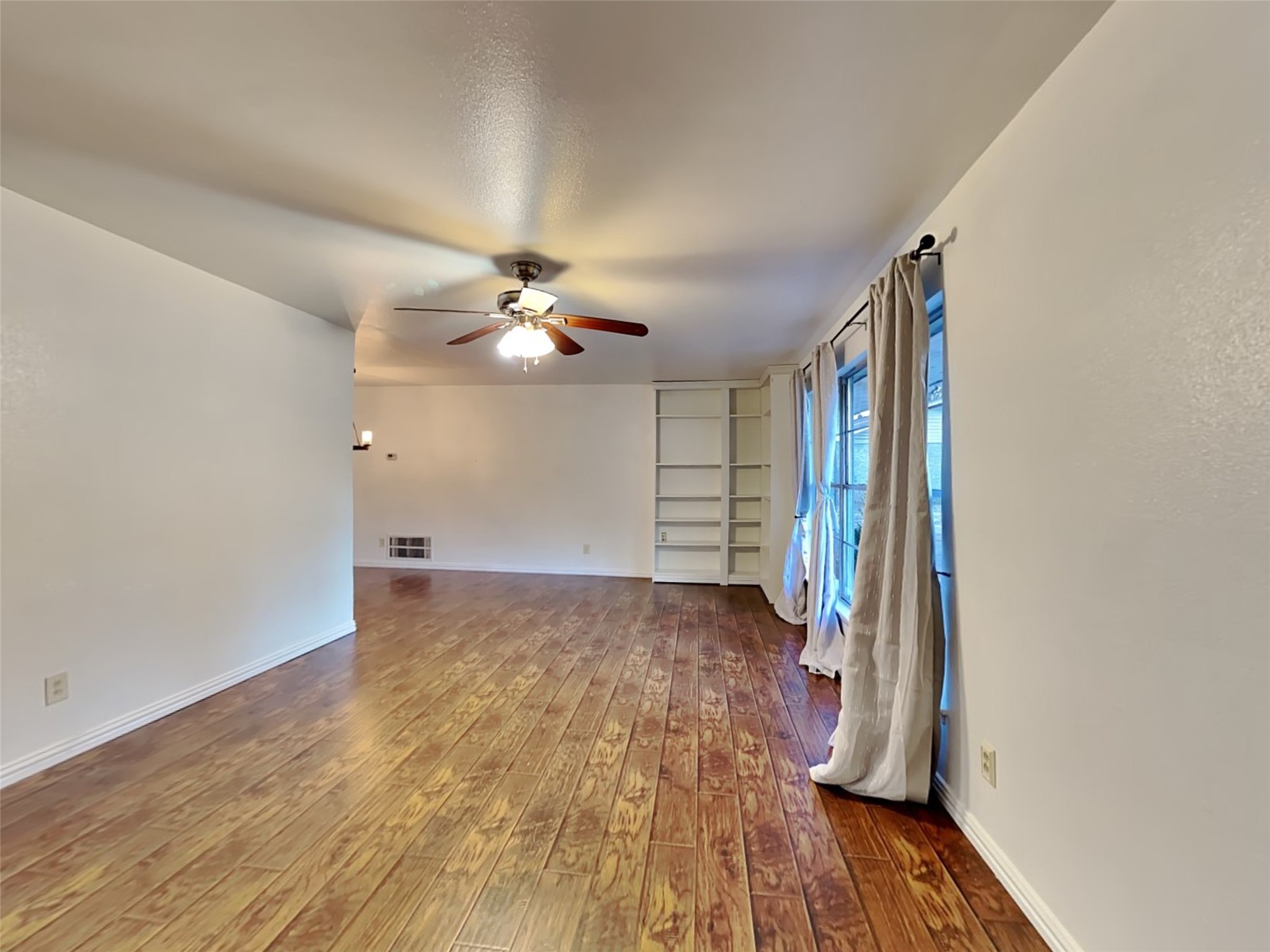 311 Lincolnshire Court Irving TX 75061