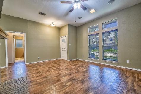 2014 Hearthside Lane Garland TX 75044