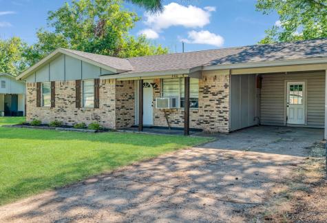600 Sunset Street Blossom TX 75416