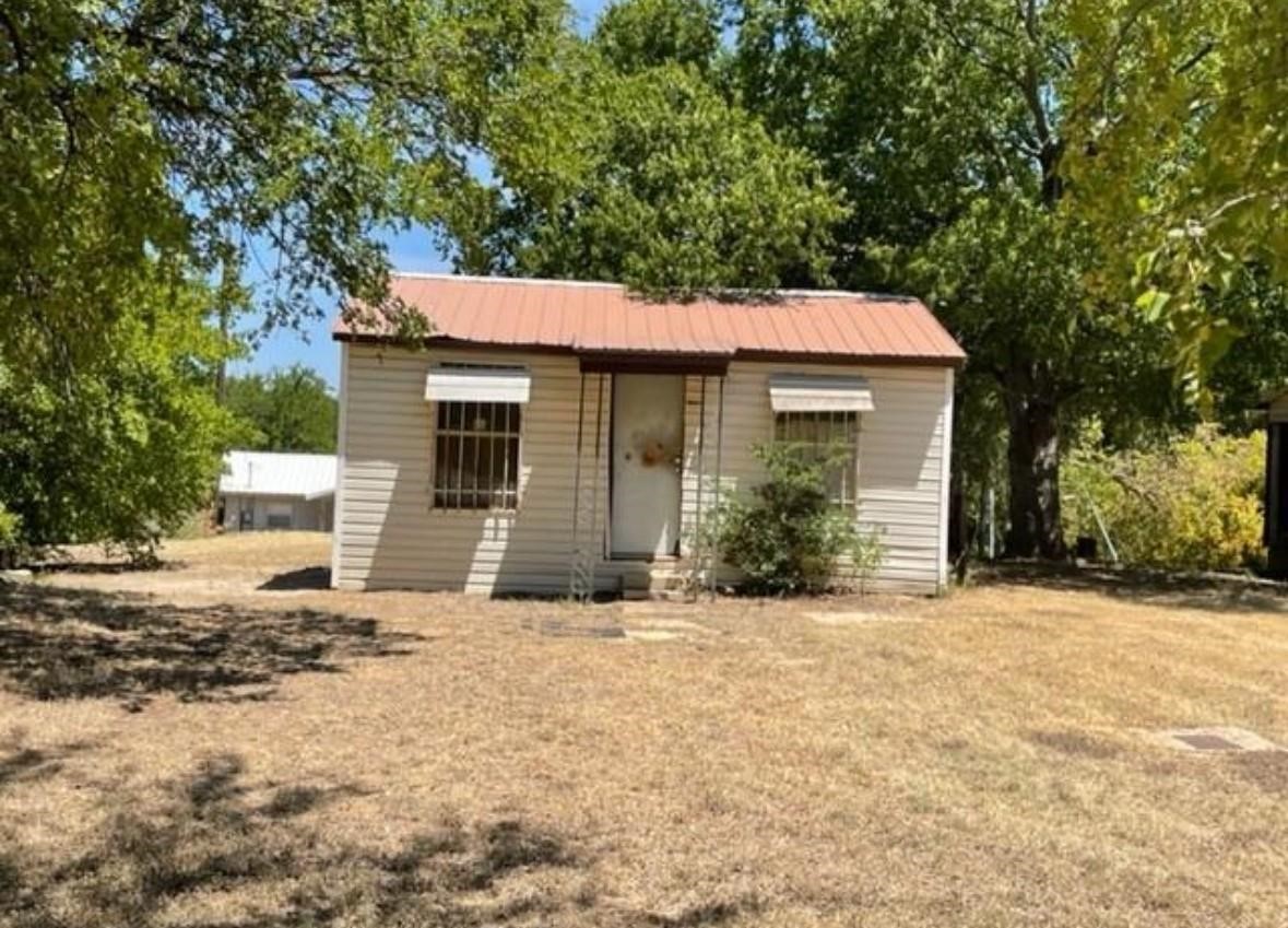 312 Alexander Lane Bridgeport TX 76426