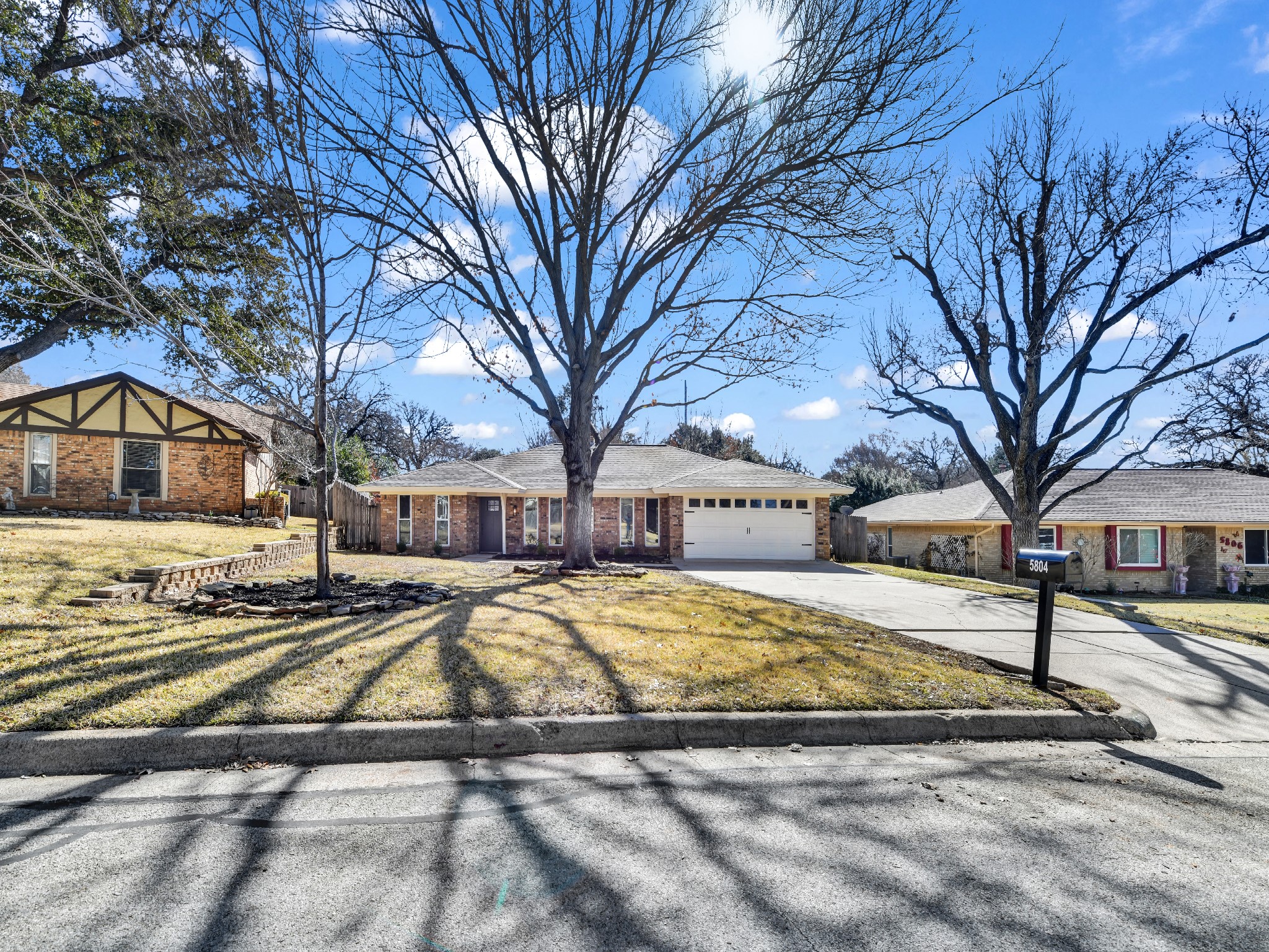 5804 Gatewood Drive Arlington TX 76016