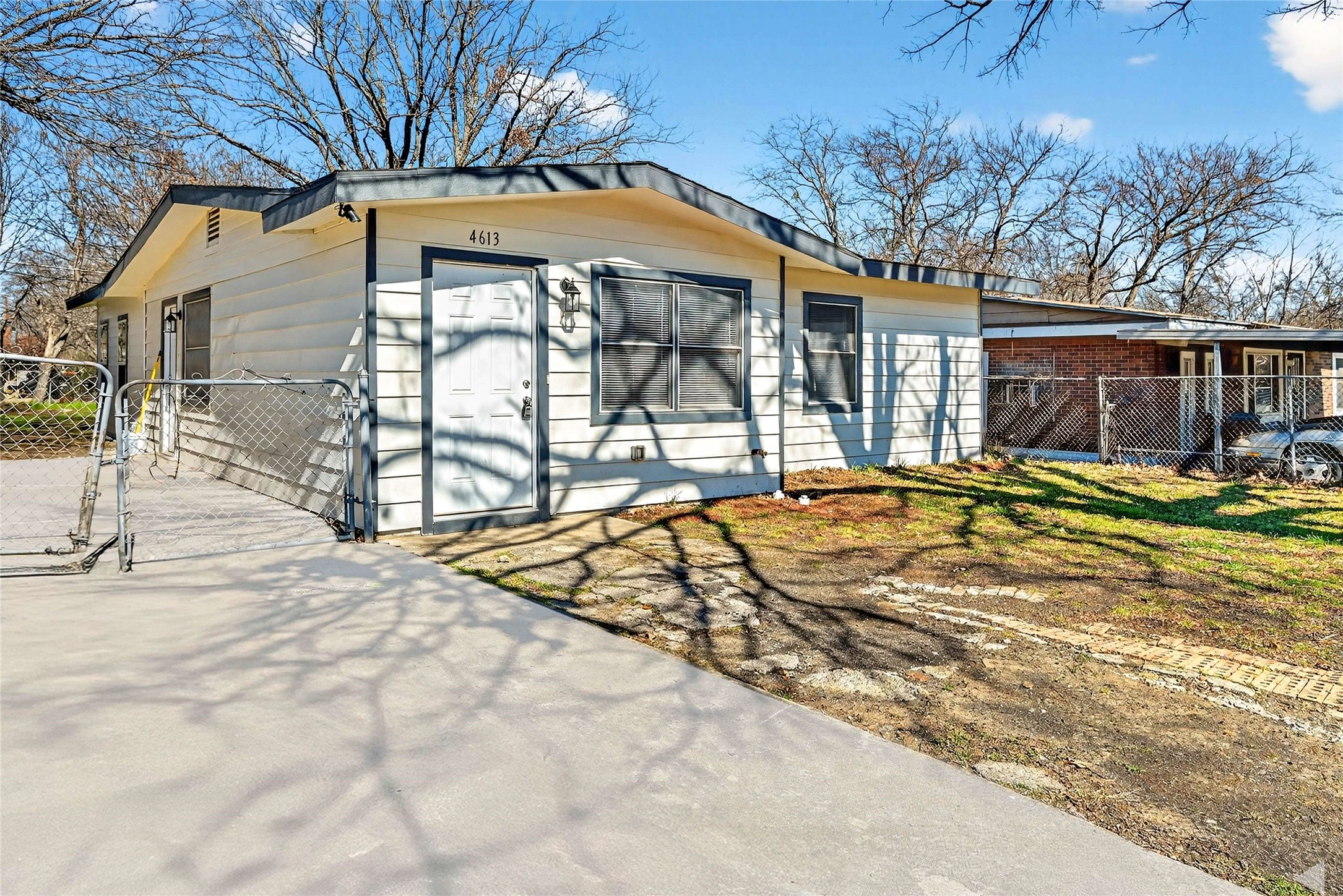 4613 Crenshaw Avenue Fort Worth TX 76105