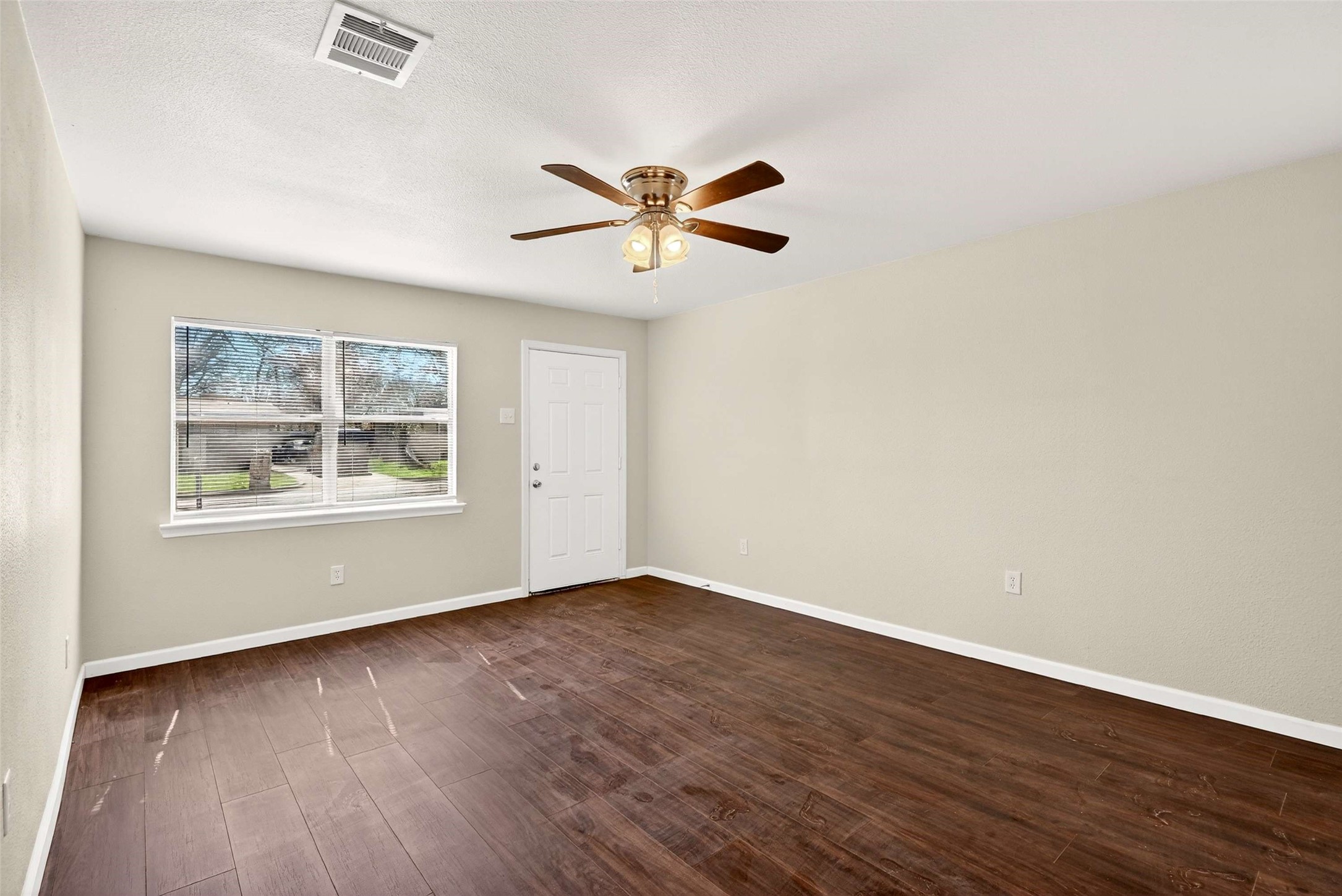 4613 Crenshaw Avenue Fort Worth TX 76105