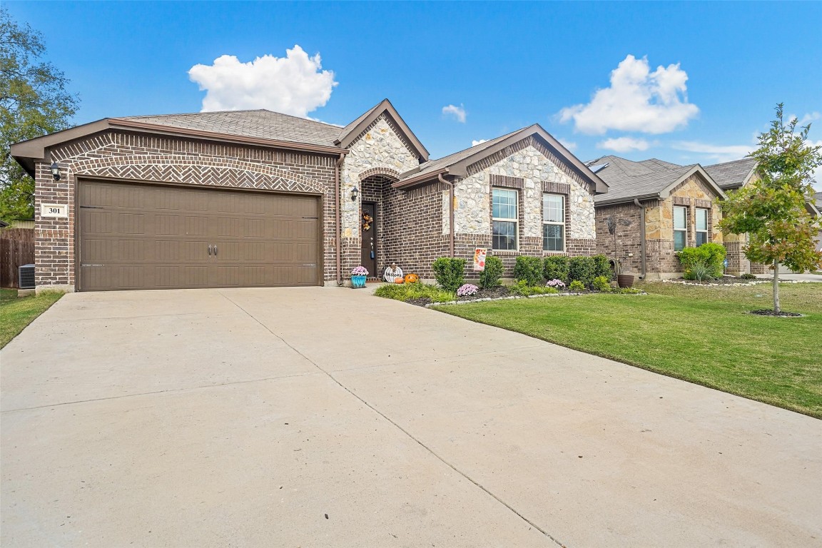 301 High Point Way Justin TX 76247