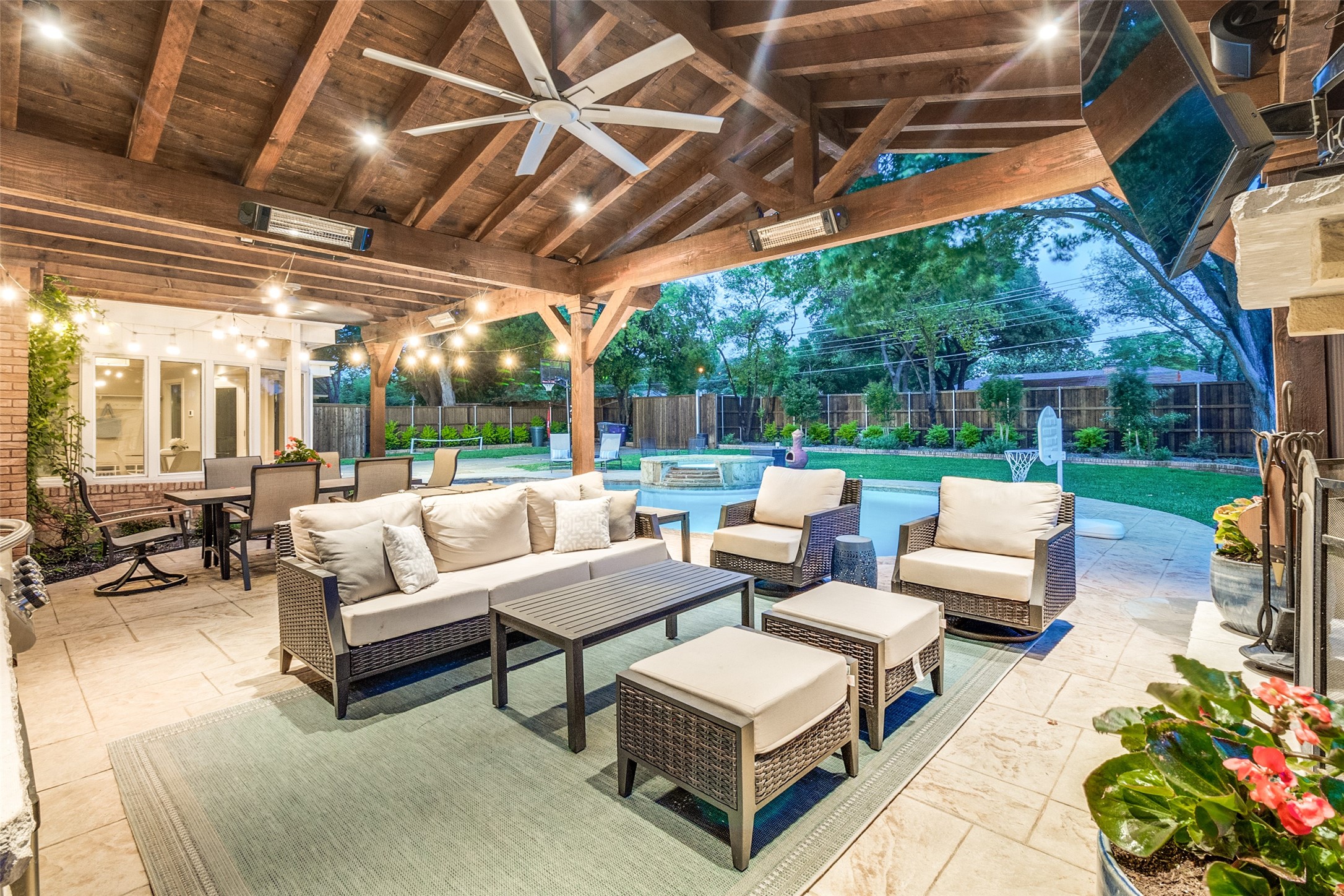 11116 Cinderella Lane Dallas TX 75229