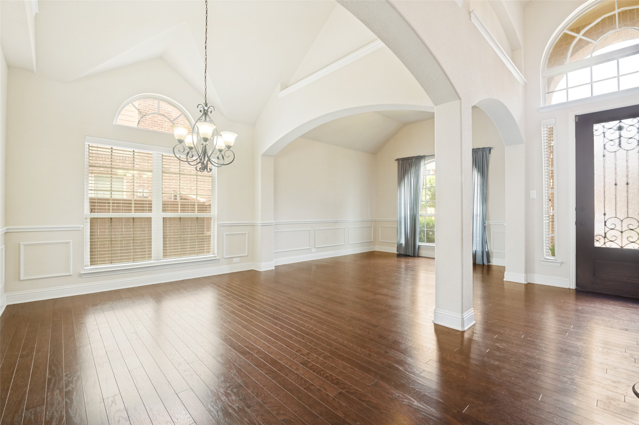 2919 Sendero Grand Prairie TX 75054