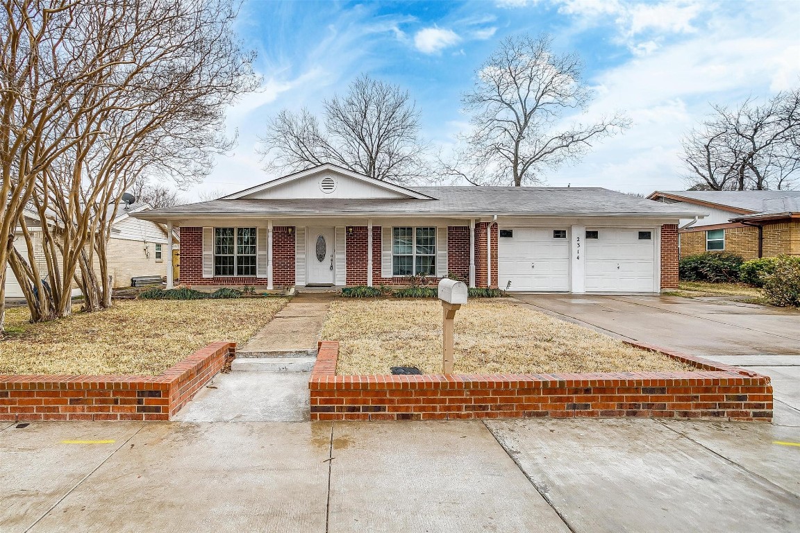 2314 Miriam Lane Arlington TX 76010