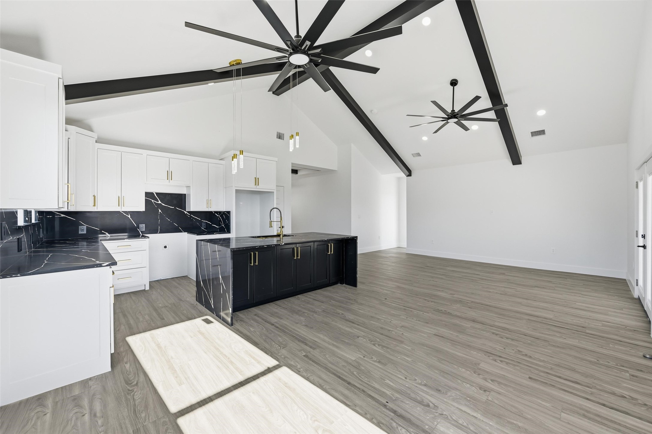 2618 Gooch Street Dallas TX 75241