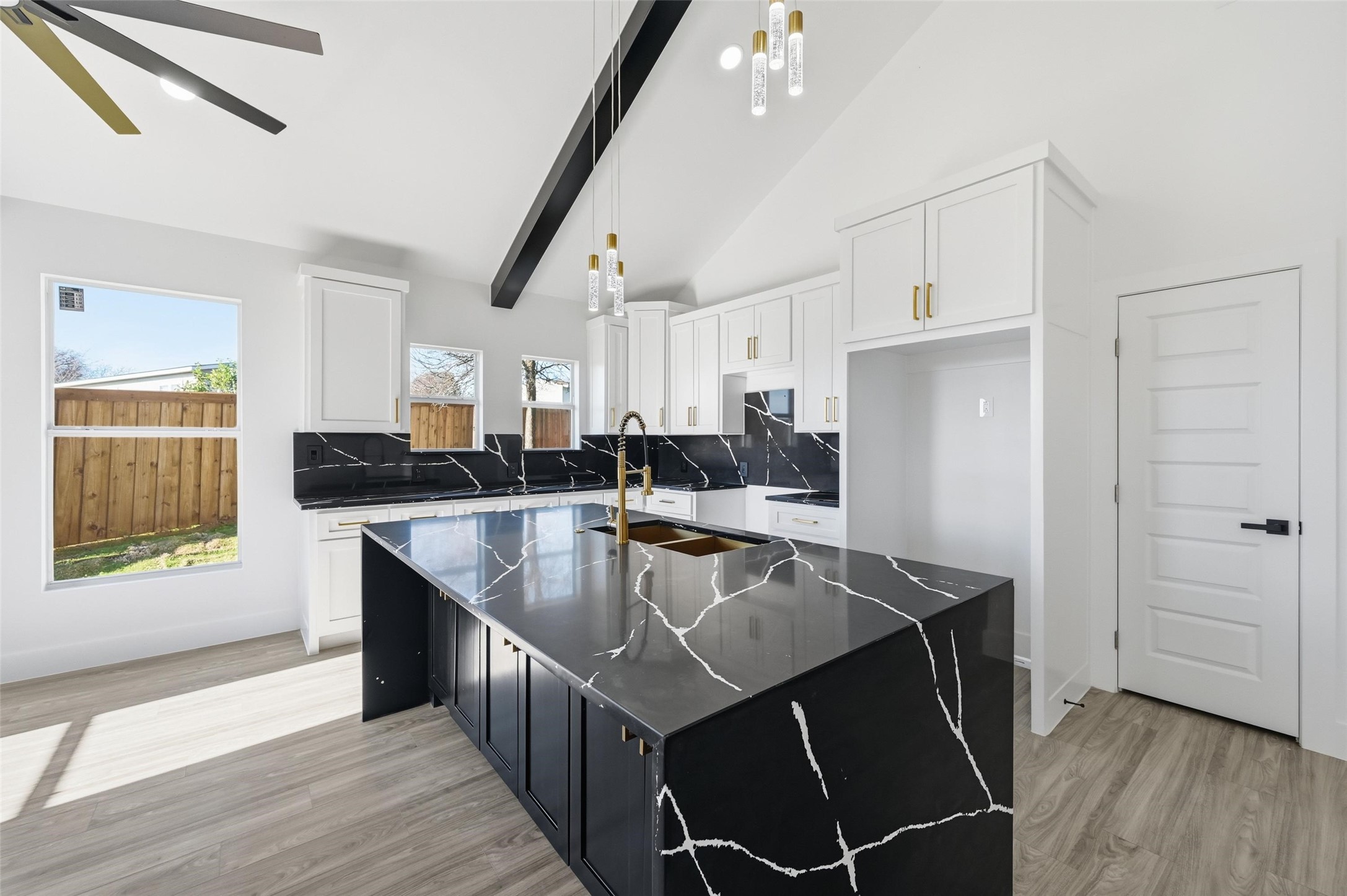 2618 Gooch Street Dallas TX 75241