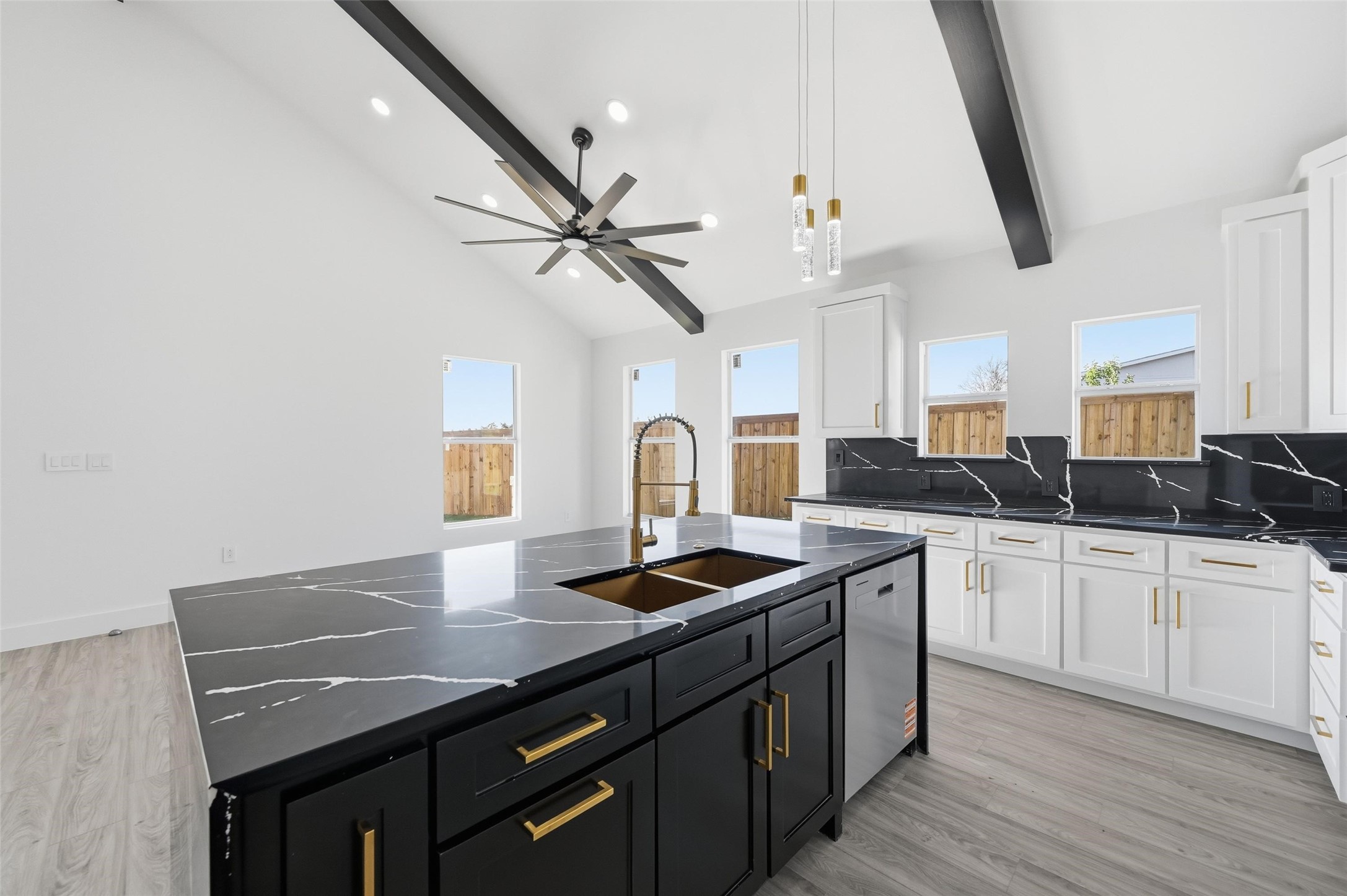 2618 Gooch Street Dallas TX 75241