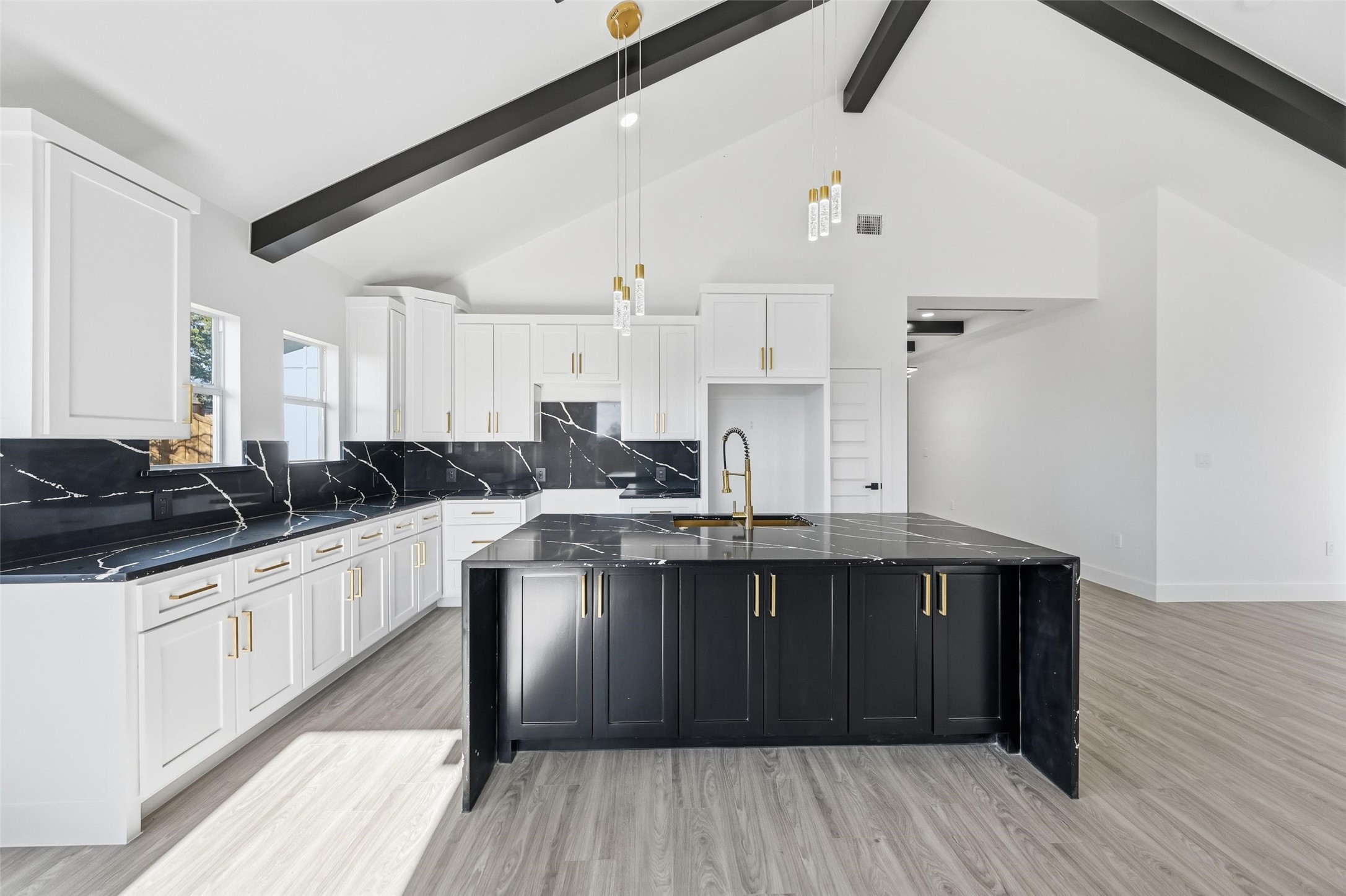 2618 Gooch Street Dallas TX 75241