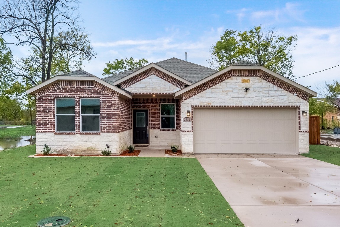 2512 College Street Greenville TX 75401
