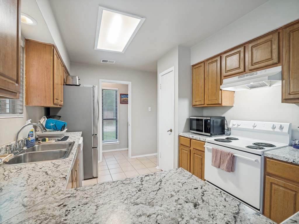 2111 Meredith Lane Richardson TX 75081