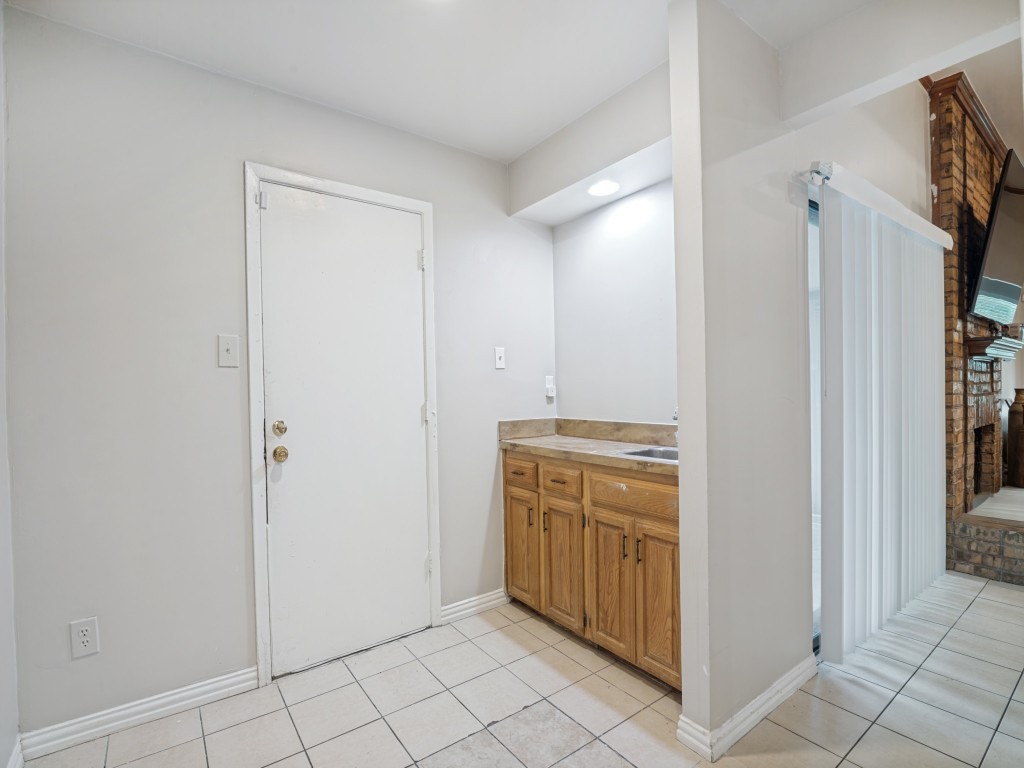 2111 Meredith Lane Richardson TX 75081