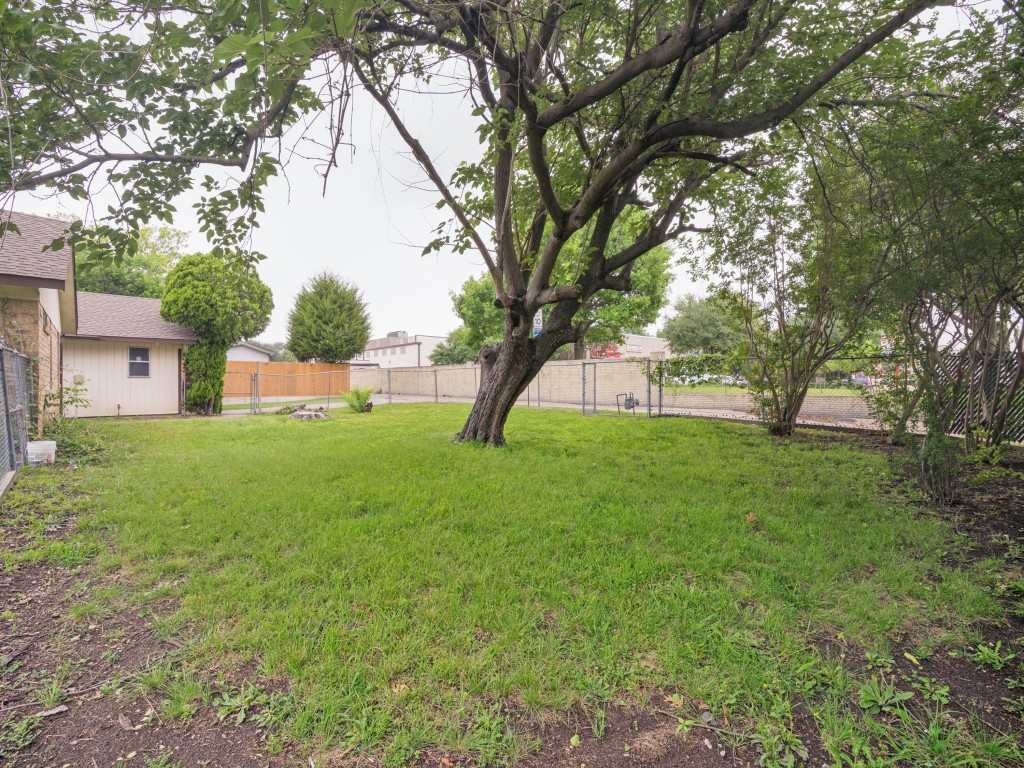 2111 Meredith Lane Richardson TX 75081