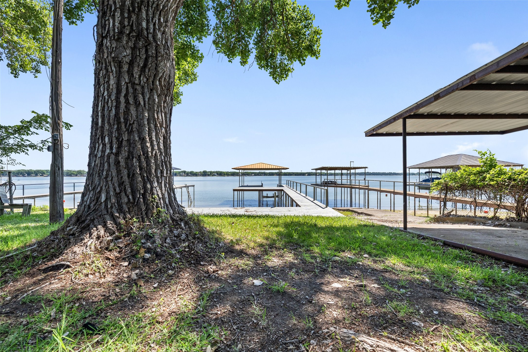 712 W Lake Drive Weatherford TX 76087