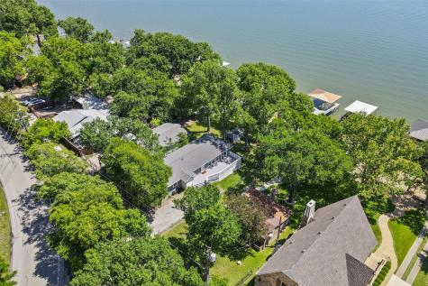 712 W Lake Drive Weatherford TX 76087